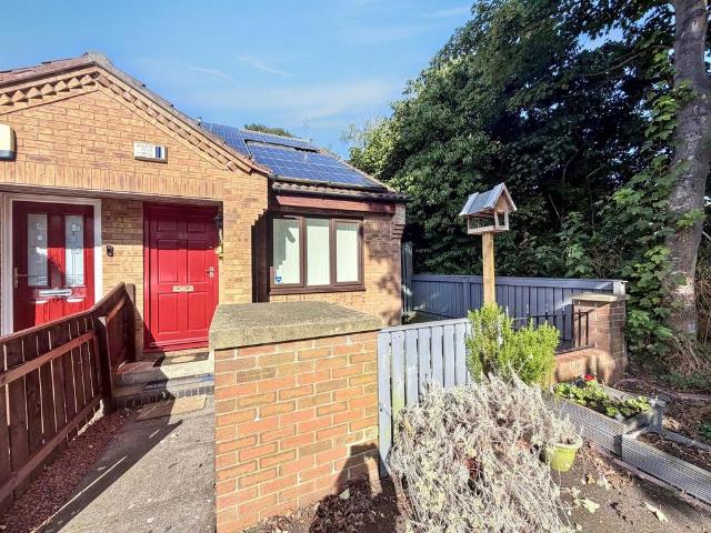 1 bedroom bungalow for sale