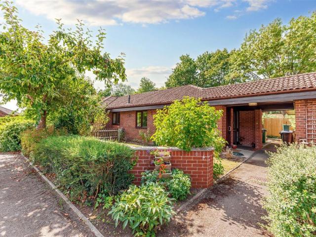 1 bedroom bungalow for sale