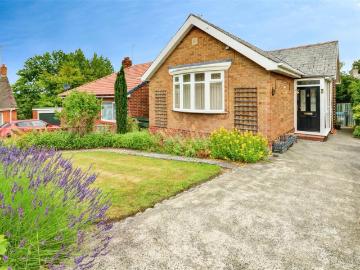 1 bedroom bungalow for sale