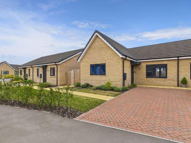 1 bedroom semi detached bungalow for sale