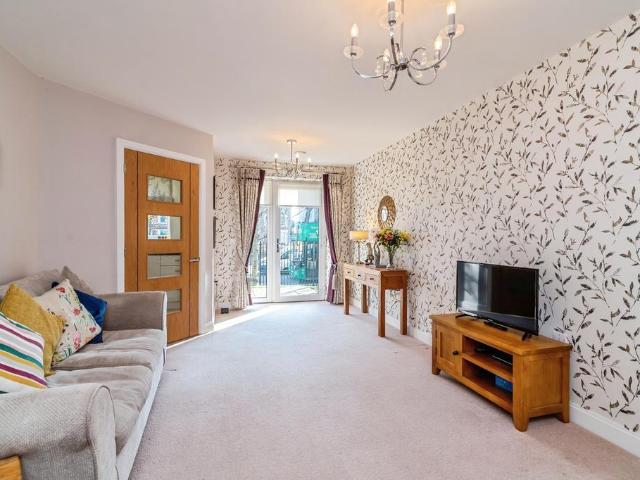 1 bedroom bungalow for sale