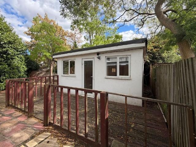 1 bedroom bungalow for sale