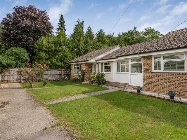 1 bedroom bungalow for sale