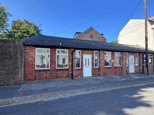 1 bedroom bungalow for sale