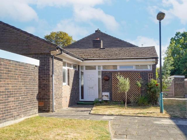 1 bedroom bungalow for sale