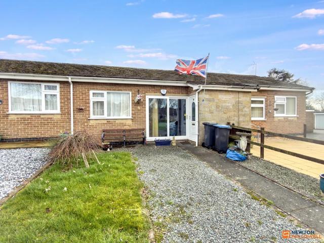 1 bedroom terraced bungalow for sale