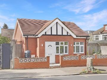 1 bedroom bungalow for sale