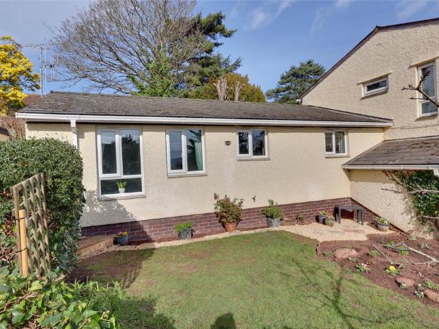 1 bedroom bungalow for sale