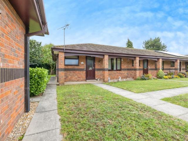 1 bedroom bungalow for sale