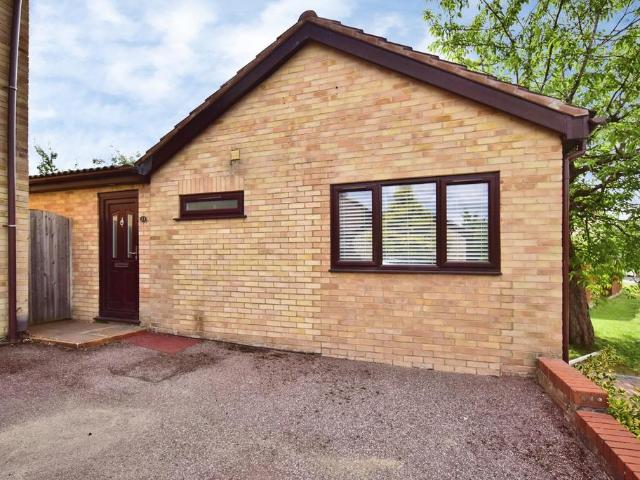 2 bedroom bungalow for sale