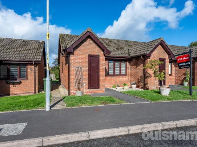 1 bedroom bungalow for sale