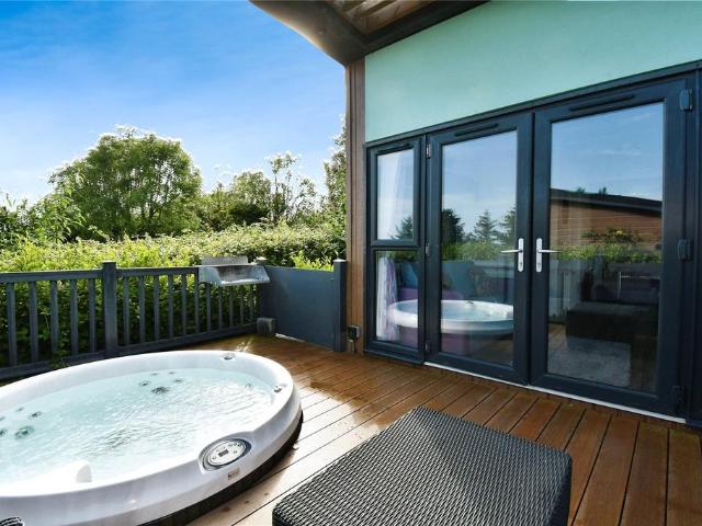 1 bedroom bungalow for sale