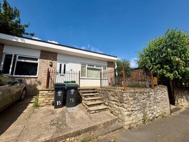 1 bedroom Bungalow To Let