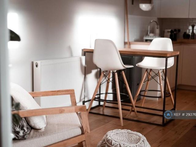 1 bedroom bungalow to rent