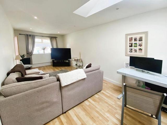 1 bedroom bungalow to rent