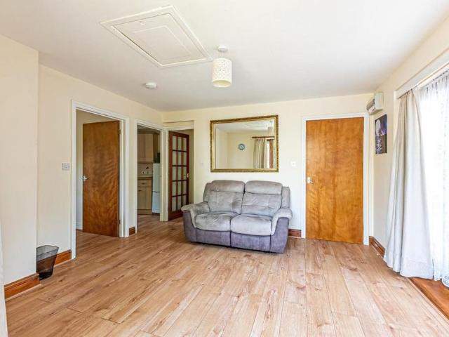 1 bedroom bungalow to rent
