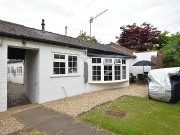 1 bedroom bungalow to rent