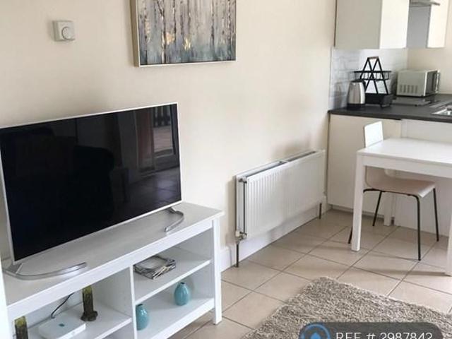1 bedroom bungalow to rent