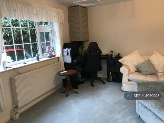 1 bedroom bungalow to rent