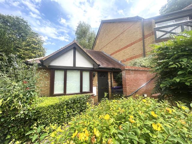1 bedroom bungalow to rent