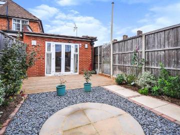 1 bedroom bungalow to rent
