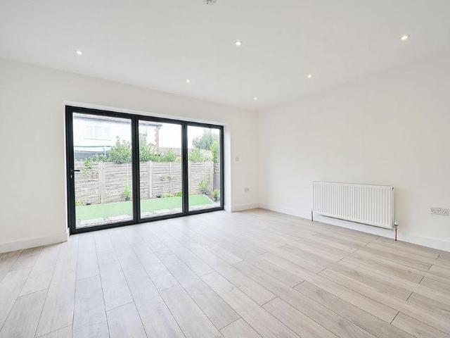 1 bedroom bungalow to rent