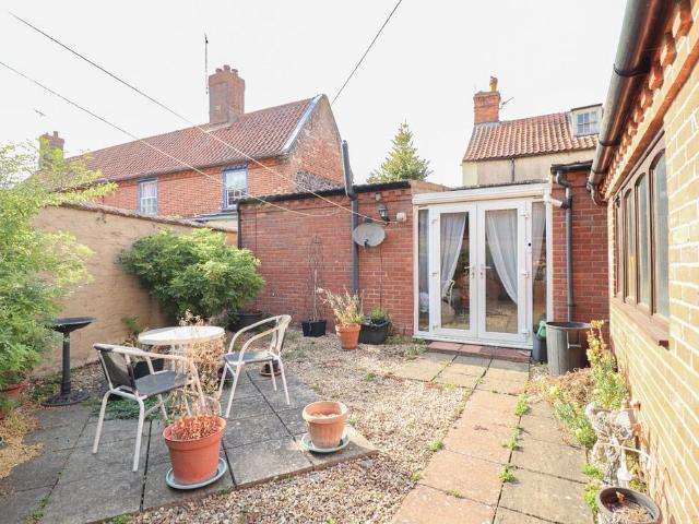 1 bedroom bungalow to rent
