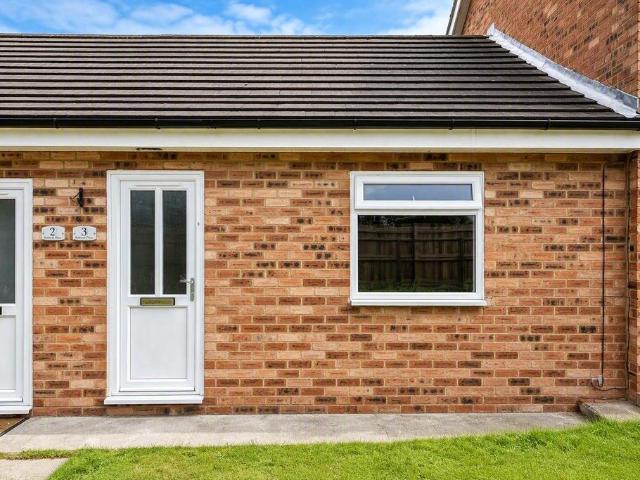 1 bedroom bungalow to rent