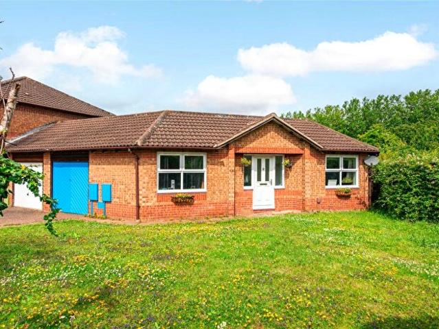 1 Bedroom Bungalow To Rent In Titchmarsh Court, Oldbrook, Milton Keynes, Buckinghamshire, MK6