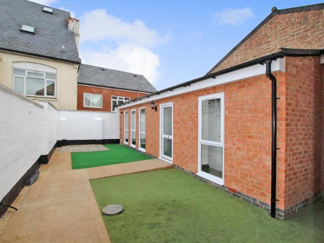 1 Bedroom Bungalow to Rent in Club Street, Kettering, NN16