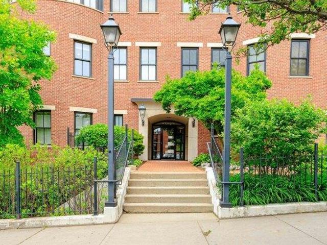 1 bedroom, Burlington VT 05401 105494313