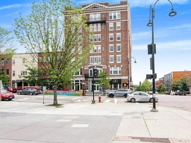 1 bedroom, Burlington VT 05401 105513043
