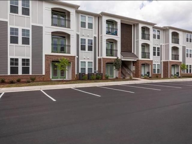 1 bedroom, Burlington NC 27215 105840987