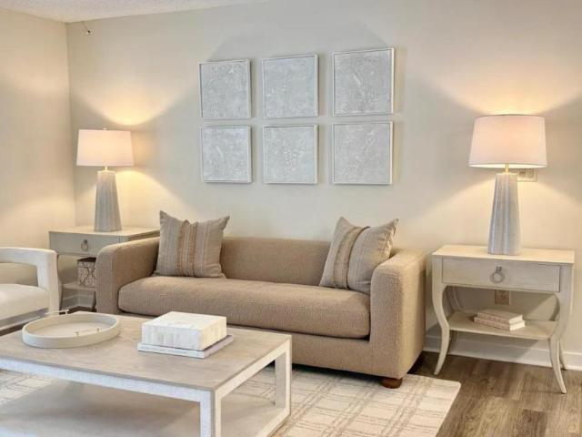 1 bedroom, Gautier MS 39553 LS105304057