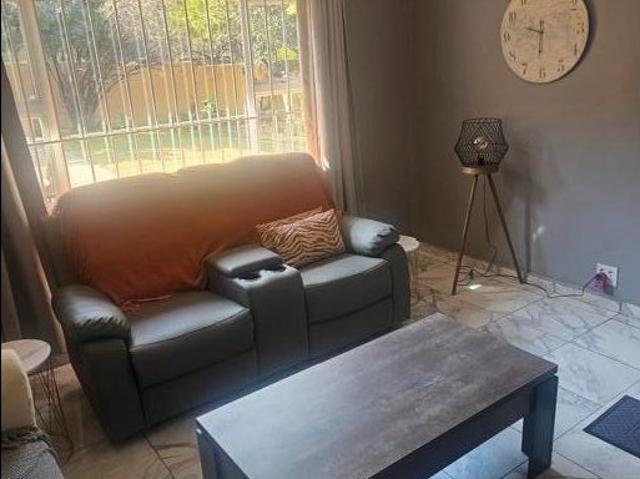 1 Bedroom Garden Cottage in Paulshof