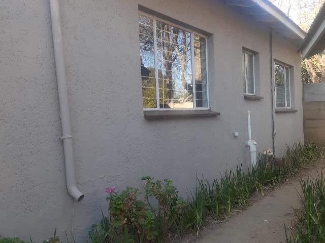 1 Bedroom Garden Cottage Rented in Malanshof