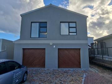 1 Bedroom Garden Cottage Rented in Kleinmond Central