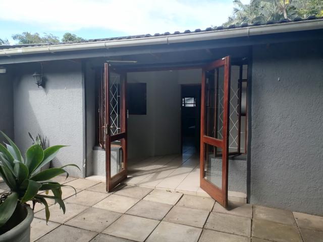 1 Bedroom Garden Cottage To Let in Atholl Heights