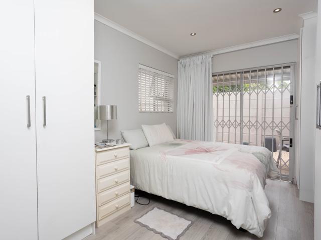 1 Bedroom Garden Cottage To Let in Bergvliet
