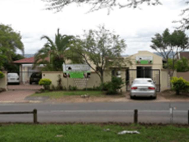 1 Bedroom Garden Cottage To Let in Centenary Park
