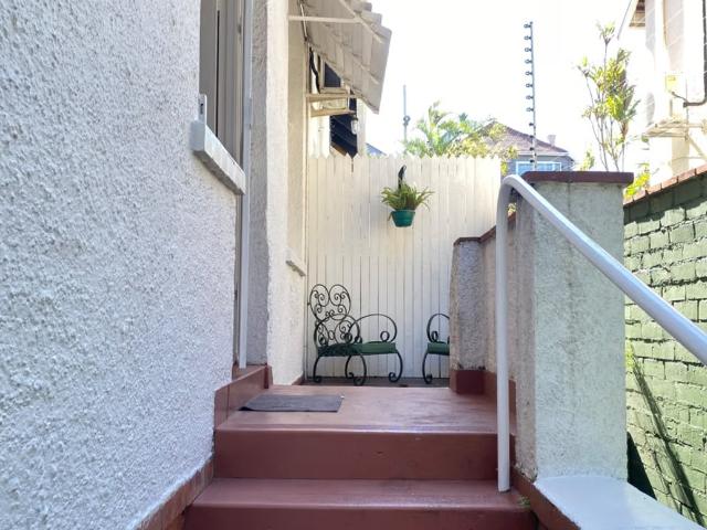1 Bedroom Garden Cottage To Let in Glenwood