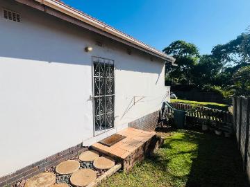 1 Bedroom Garden Cottage To Let in Herrwood Park