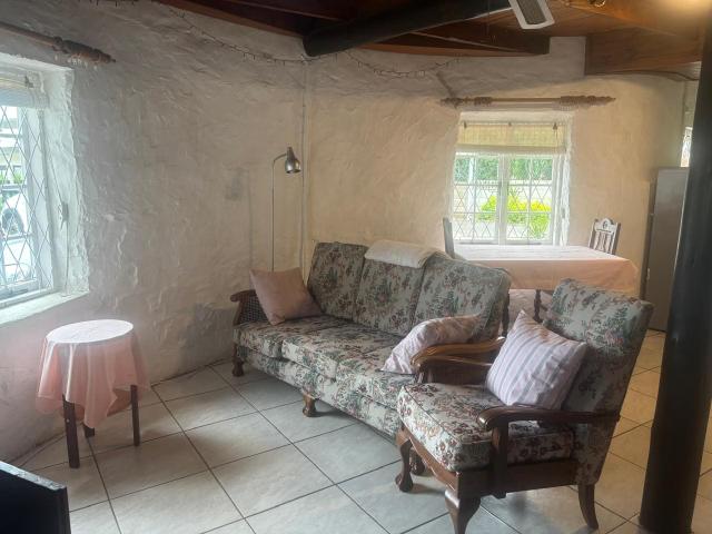 1 Bedroom Garden Cottage To Let in Kloof