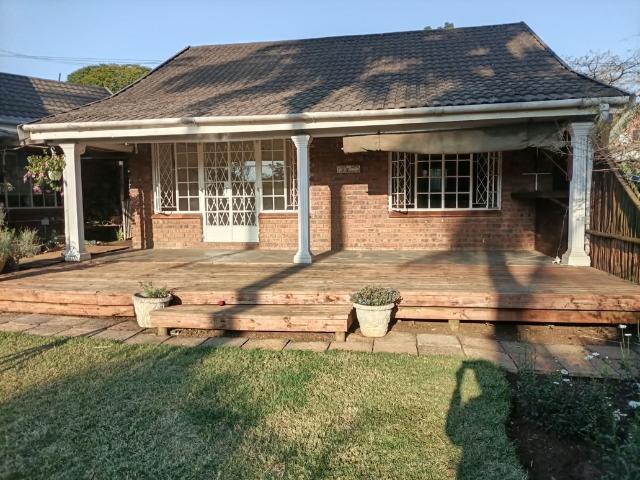 1 Bedroom Garden Cottage To Let in Lincoln Meade