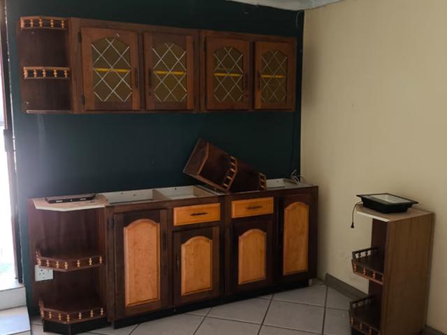 1 Bedroom Garden Cottage To Let in Linden | Zareena Kara Properties