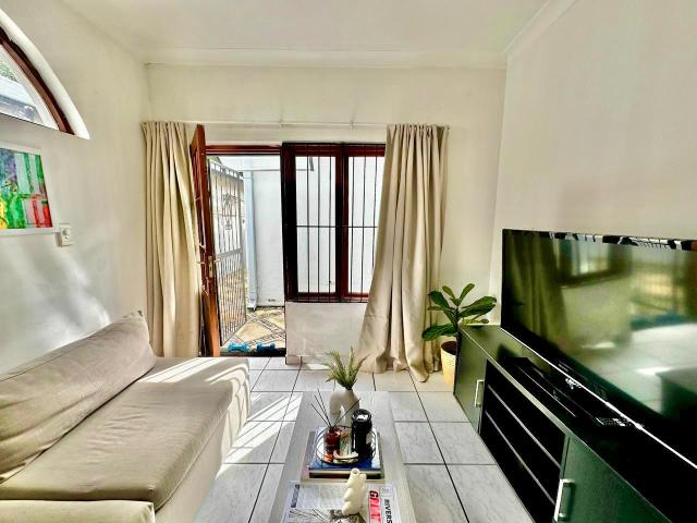 1 Bedroom Garden Cottage To Let in Parkwood