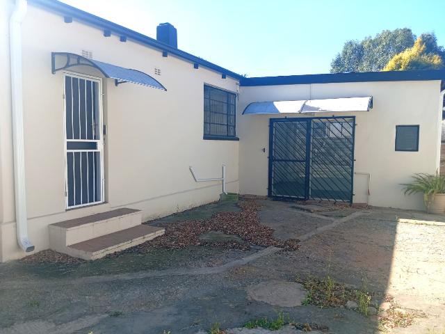 1 Bedroom Garden Cottage To Let in Plantation