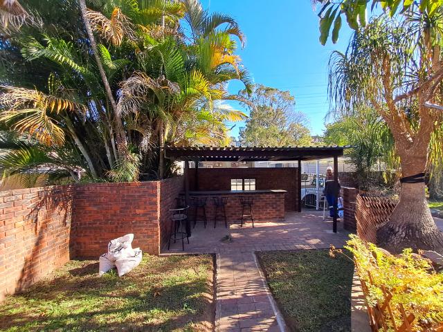 1 Bedroom Garden Cottage To Let in Sarnia