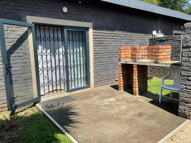1 Bedroom Garden Cottage To Let in Wierda Park