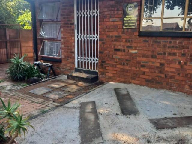 1 Bedroom Garden Flat TO LET